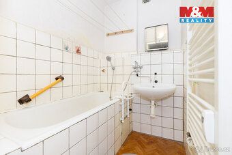 Nabízíme k prodeji prostorný byt 3+1 o výměře 83 m² ve 2. pa
