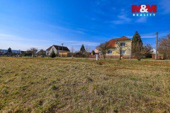 Nabízím k prodeji stavební pozemek 995 m² v k.ú. Skašov. Par