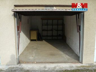 Nabízíme k prodeji udržovanou zděnou garáž o výměře 18 m² v 