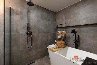 For Sale, apartments / 4 + kk, 100 m2, Tesinská 720/12, Predmestí, 74601