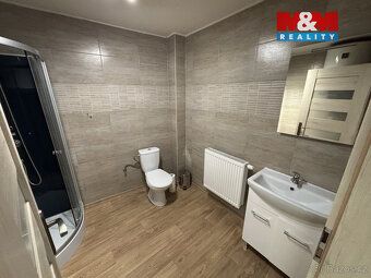 Nabízíme k pronájmu světlý byt o dispozici 2+kk a o výměře 5