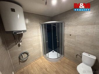 Nabízíme k pronájmu světlý byt o dispozici 2+kk a o výměře 5
