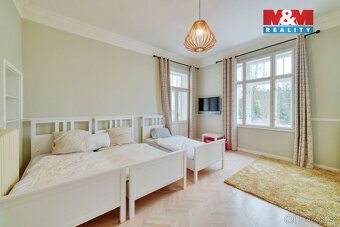 We offer for rent a bright and spacious 3+1 apartment with usable area of 115 m², located on…