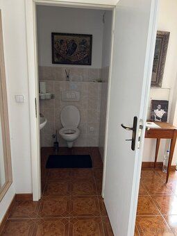 Renting four fully furnished rooms in Prague 8 near