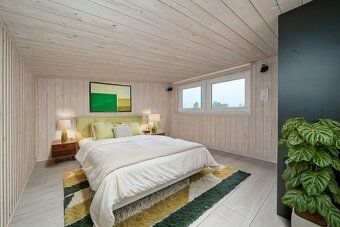 Newly built year-round habitable tiny house / mobile home