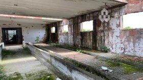 Good day. I am offering for sale a large plot of land with an…