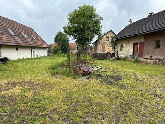 Dostępna nieruchomość do remontu lub wyburzenia i budowy co