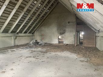 We offer for rent former cattle barn in Nová Dědina near Konice