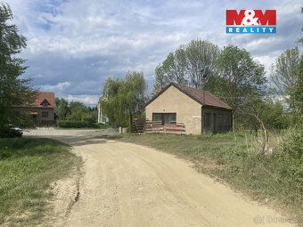 We offer for rent former cattle barn in Nová Dědina near Konice