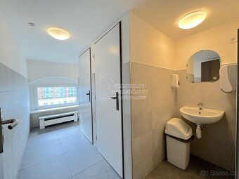 K pronájmu je Vám k dispozici kancelář o ploše 16,4 m2, Prah