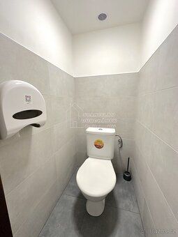 K pronájmu je Vám k dispozici kancelář o ploše 16,4 m2, Prah