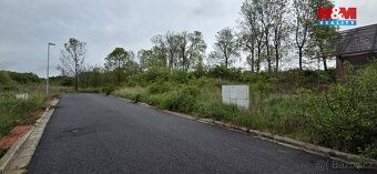 Looking for an ideal place for your new home where countryside tranquility meets excellent accessibility?