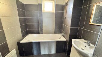 I offer for rent an apartment 3+kk on the 2nd floor of a residential house in Uherské Hradiště…