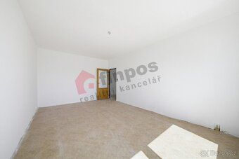 Nabízíme k prodeji prostorný byt 2+1 o výměře 64 m² situovan