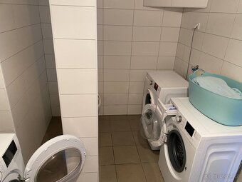 🏡 Pronájem bytu 1kk, 34 m², lodžie, ul. Letců, Hradec Králov