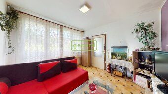 We offer for sale a cooperative apartment of 3+1 layout with loggia and cellar, located in the…