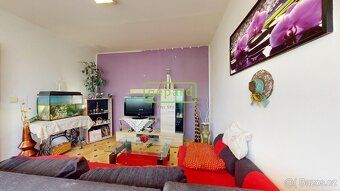 We offer for sale a cooperative apartment of 3+1 layout with loggia and cellar, located in the…