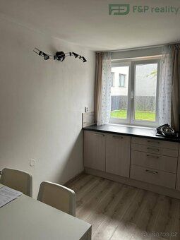 Nabízíme k dlouhodobému pronájmu útulný byt 2+kk po rekonstr