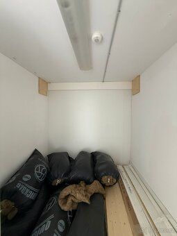 I am offering for sale: A set of 3 containers with toilet and sink suitable as residential…