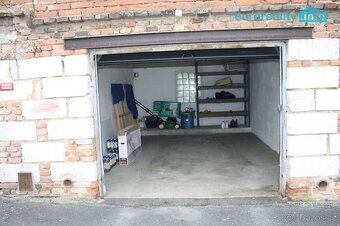 Nabízíme k pronájmu prostorný byt 3+1 v klidné části Klatov,