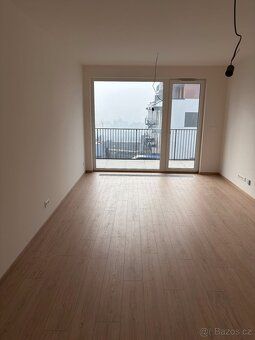I offer for long-term rent a brand new apartment where you will be the first tenant of size…