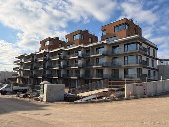 I offer for long-term rent a brand new apartment where you will be the first tenant of size…