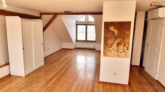 Looking for housing in a nice family house in the center of Breclav, near the train station…