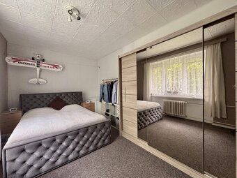 I am offering for sale a renovated 2+1 apartment unit. Total