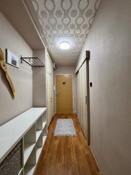 I am offering for sale a renovated 2+1 apartment unit. Total