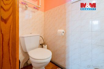 Nabízíme k prodeji krásnou a pečlivě udržovanou chatu v klid