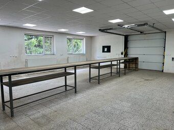Pronájem výrobních a skladových prostor 330 m² – Ruprechtov,