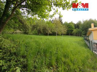 K prodeji nabízíme zahradu o ploše 864 m2 pouhých 5 minut au