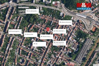 Nabízíme k prodeji rodinný dům s pěti samostatnými bytovými 