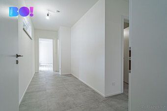 Nabízíme k pronájmu krásný, moderní a nadstandardně prostorn