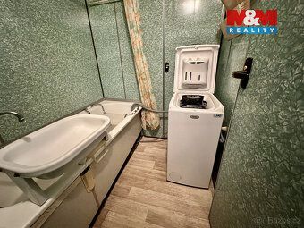 Prodej slunného bytu 2+1 o PP 58 m² v 9. patře z 11 v zatepl