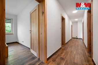 Nabízíme k prodeji novostavbu rodinného domu 5+kk včetně vyb
