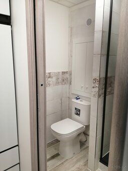 Dovolujeme si Vám nabídnout k pronájmu byt 1+1 po kompletní 