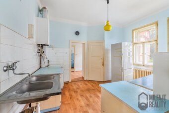 Ref. No. 06770-1 I have for you a fantastic opportunity on an even better location.