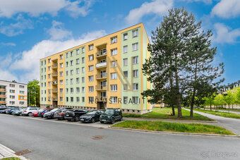 We offer for sale an apartment with a layout of 3+1 and total area of 71 m², located on the…