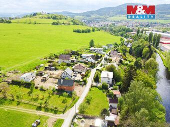 Nabízíme k prodeji rodinný dům o zastavěné ploše 75 m² s čís