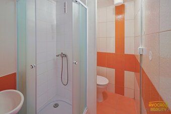 We offer for sale a cooperative apartment of layout 1+1 and usable area of 39 sqm, located in…