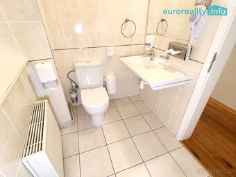 Nabízíme k pronájmu luxusně zařízený hotelový apartmán 4+1 s