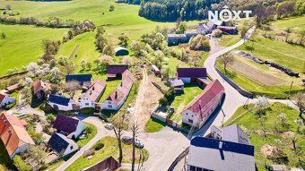 V exkluzivním zastoupení vám nabízím stavební pozemek v obci