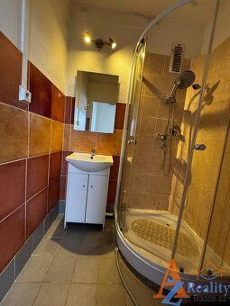 A spacious 3 bedroom apartment for rent in a panel house with loggia in Chomutov, city of Tušimice near Kadaň