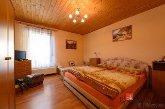 Sale of multi-generational family house in Dešenice, part of Milence