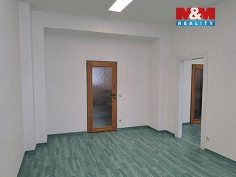 Pronájem kancelářských prostor. V budově se nachází více kan
