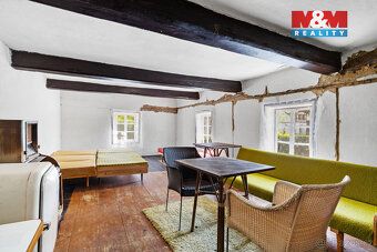 We offer for sale a unique cottage with restaurant facilities