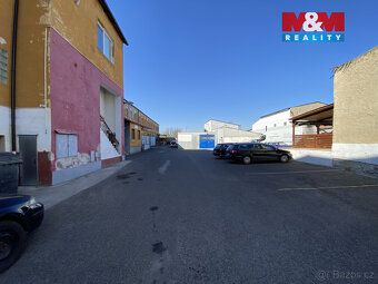 We offer spacious warehouse space for rent in a quiet part of town