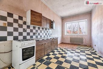 , Rodinný dům k rekonstrukci, centrum obce – Kravaře, Libere