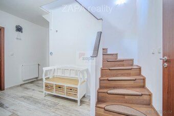 Prodej moderního samostatného RD 5+kk s dvougaráží v Přezlet